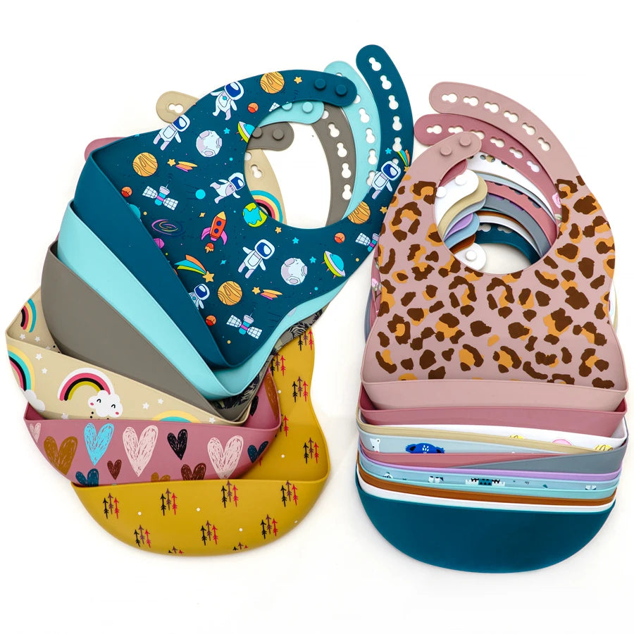 Soft Waterproof Silicone Baby Bib – Adjustable Cartoon Feeding Bib